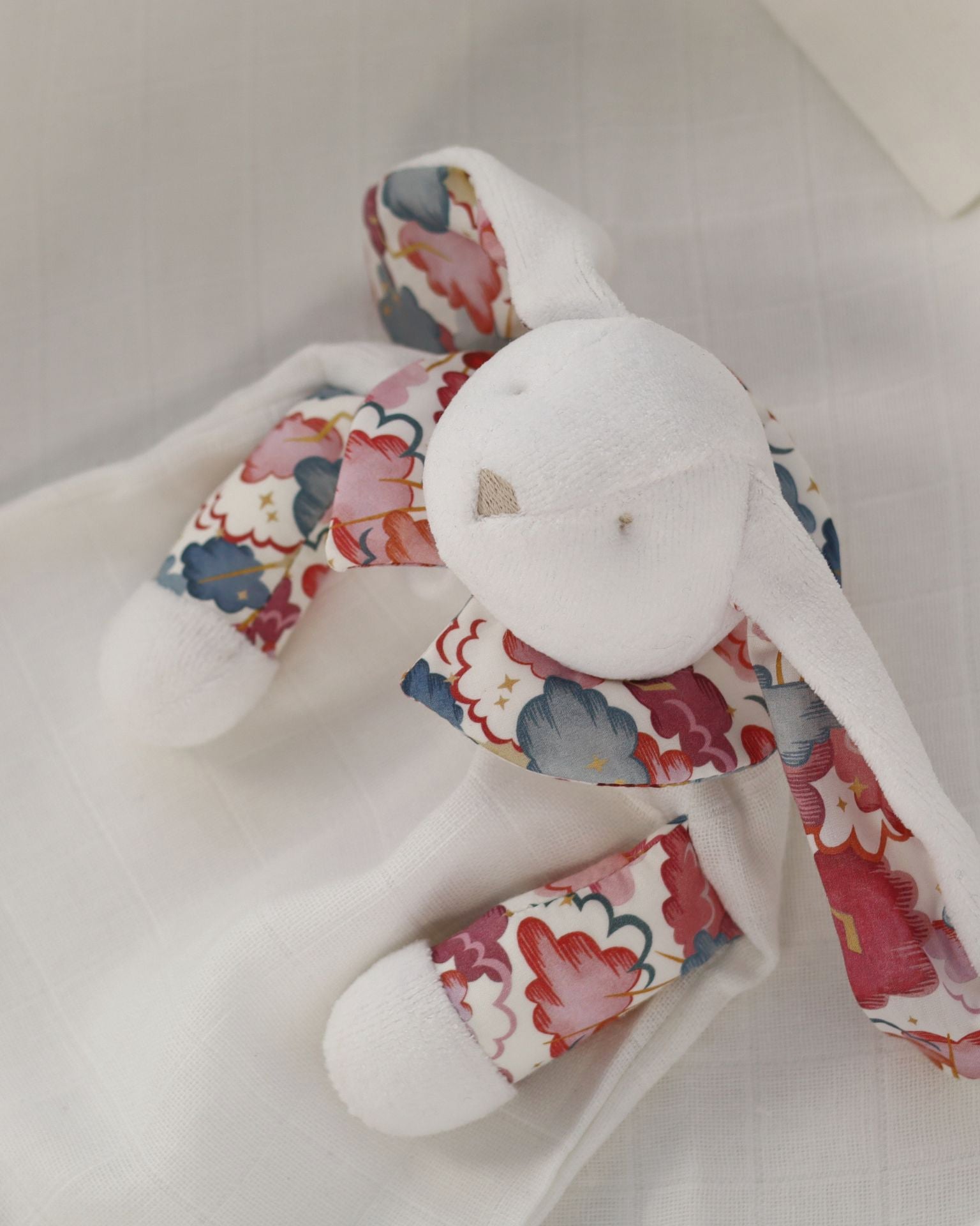 Doudou Lapin Liberty Nuages