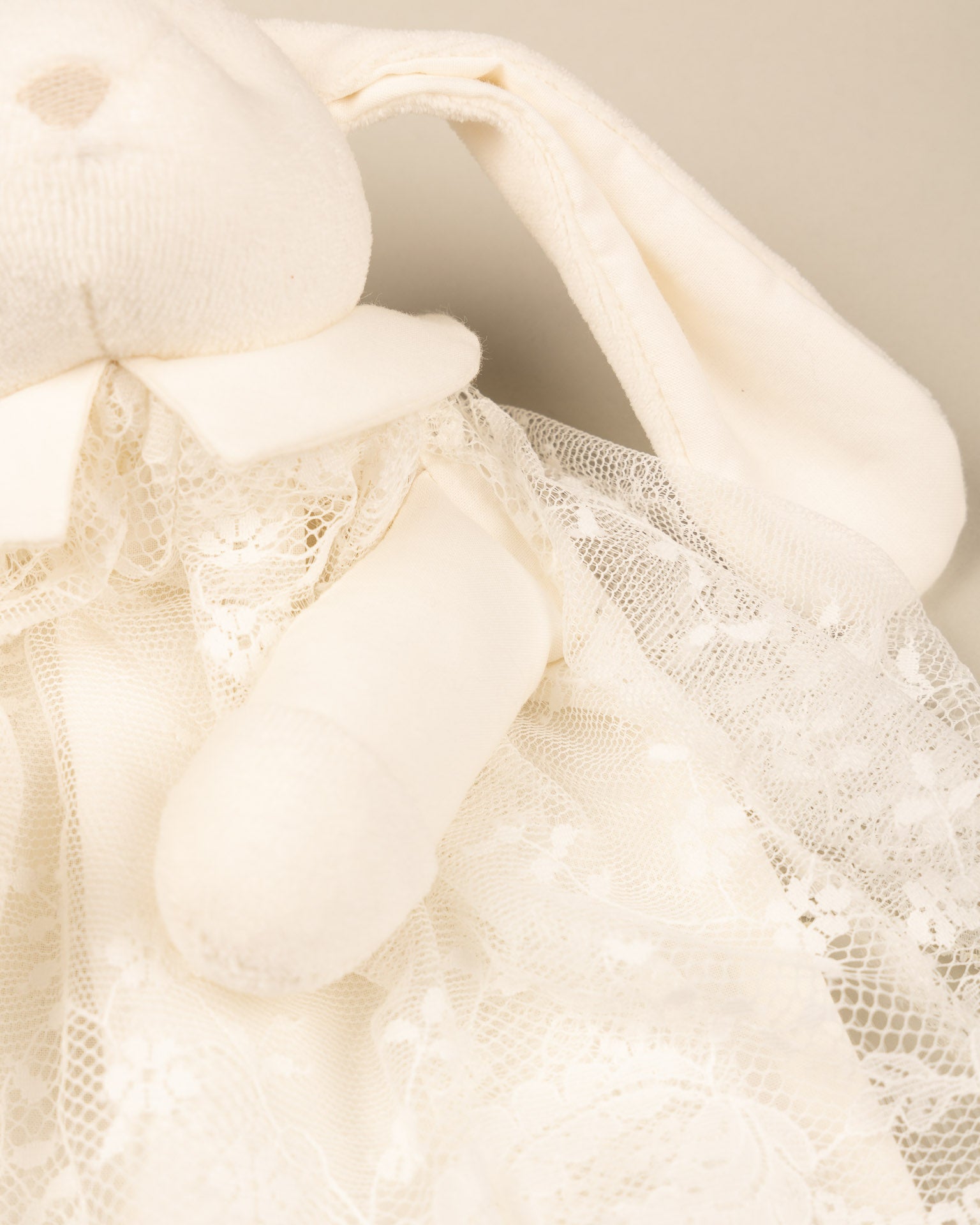 Doudou en Dentelle de Calais