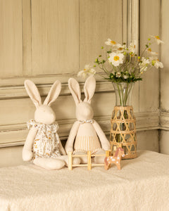 Poupée en tissu Arthus Le Lapin