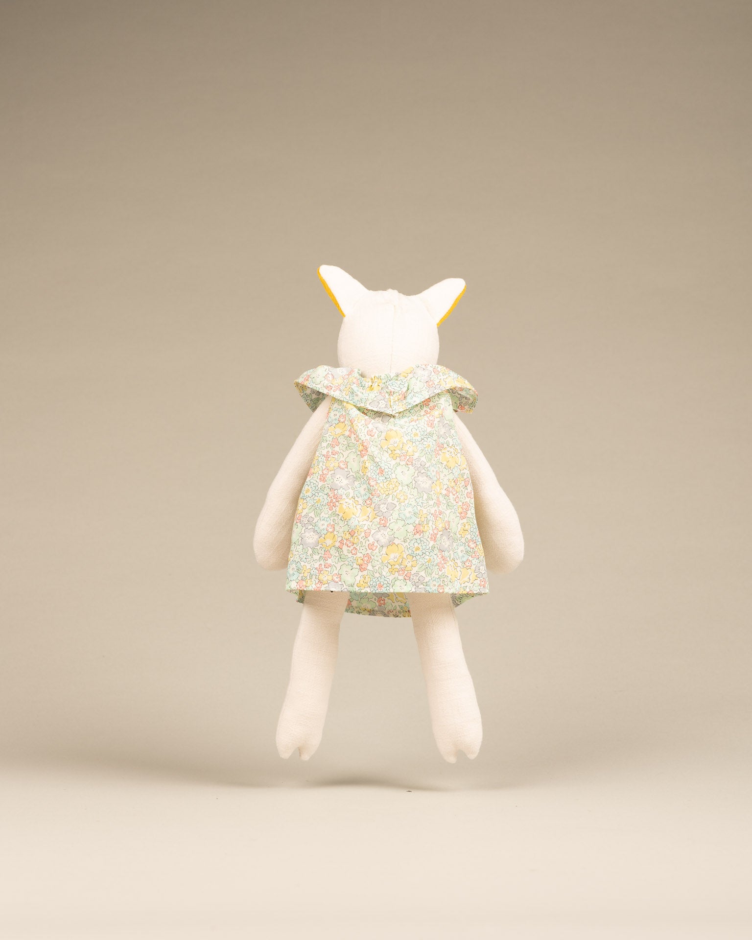Poupée en tissu   Anémone le cochon